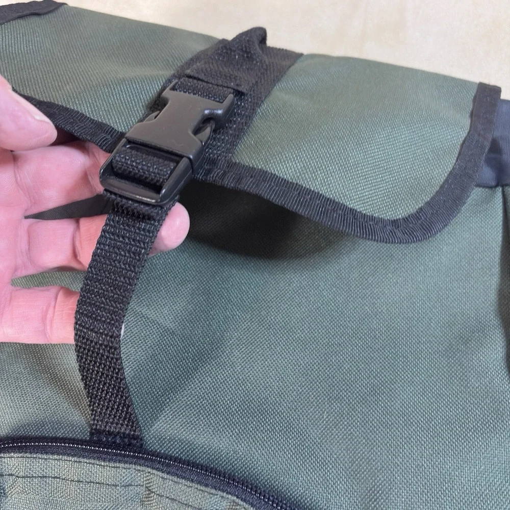 Vacation Station Hiking Backpack Green/Black Buckle Closure
